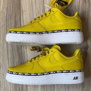 Nike Air Force women size 7